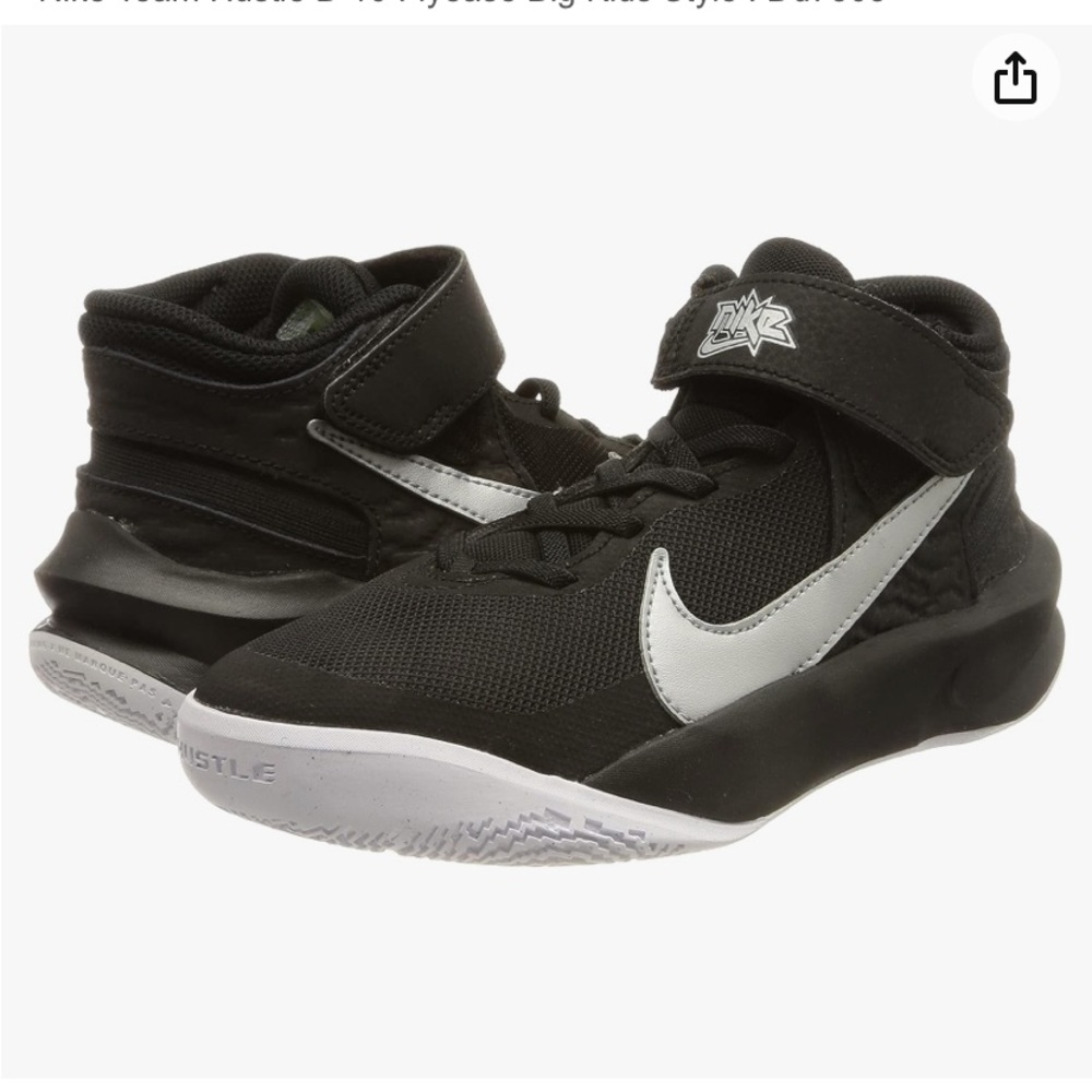 NWT Nike Team Hustle D 10 Flyease preschool Boys basketball shoes,size 1